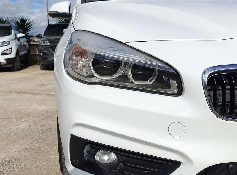 Usata BMW 218 Active Tourer Luxury Line 150 CV (110 kW) 2015 Bianco Monovolume