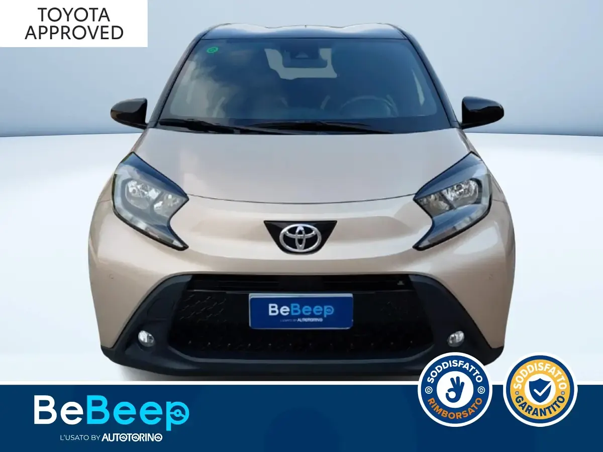 Usata Toyota Aygo X Trend 72 CV (52 kW) 2023 Grigio metallizzato SUV