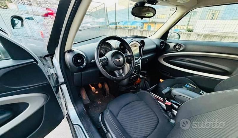 Usata Mini Cooper Coupé Business 111 CV (81 kW) 2014 Grigio Coupé