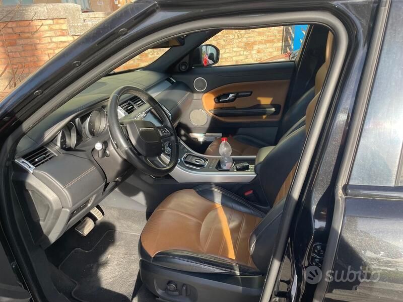 Nero Usata 2017 Land Rover Range Rover evoque HSE SUV | 15.000 € (Buon prezzo) - Immagine 1/4
