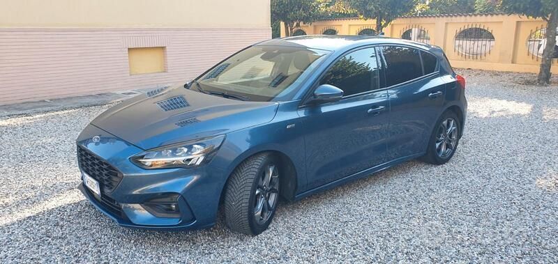 Usata Ford Focus 120 CV (88 kW) 2019 Blu Berlina