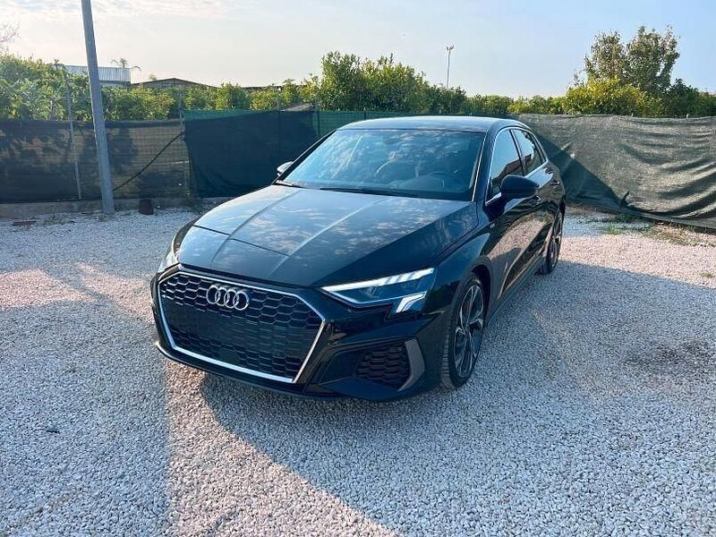 Nero Usata 2023 Audi A3 Sportback S-Line Due volumi | 28.900 € (Cara) - Immagine 1/4