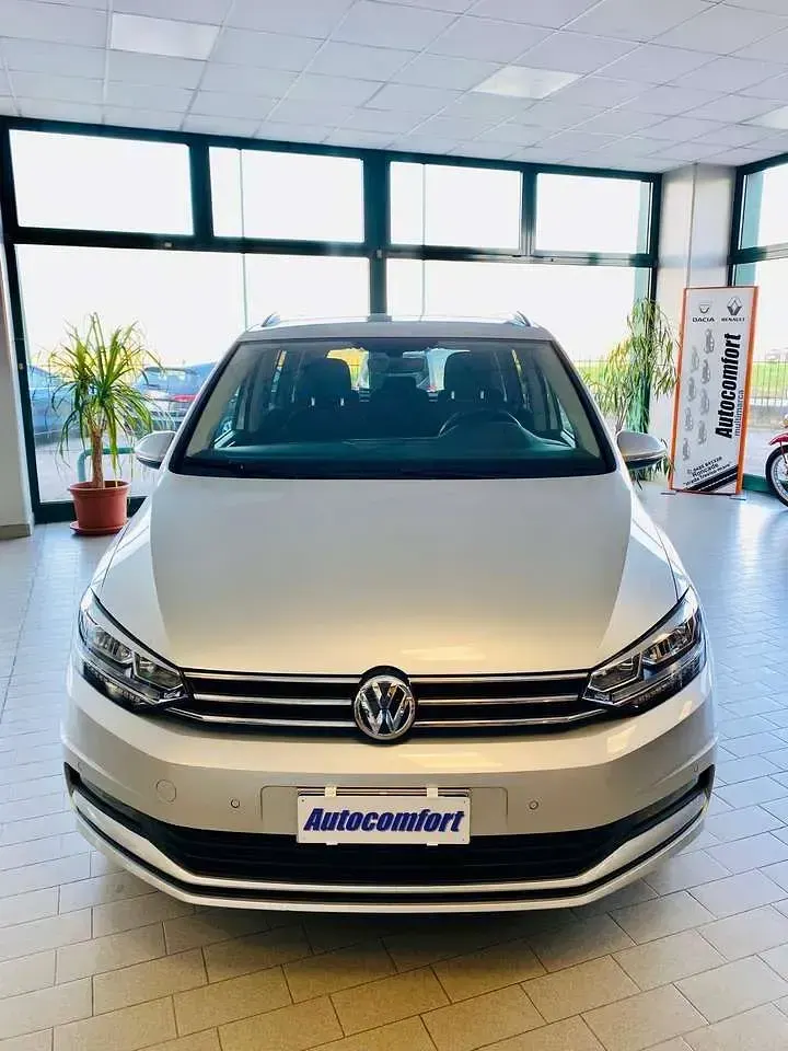 Usata VW Touran Comfortline 116 CV (85 kW) 2018 Argento Monovolume