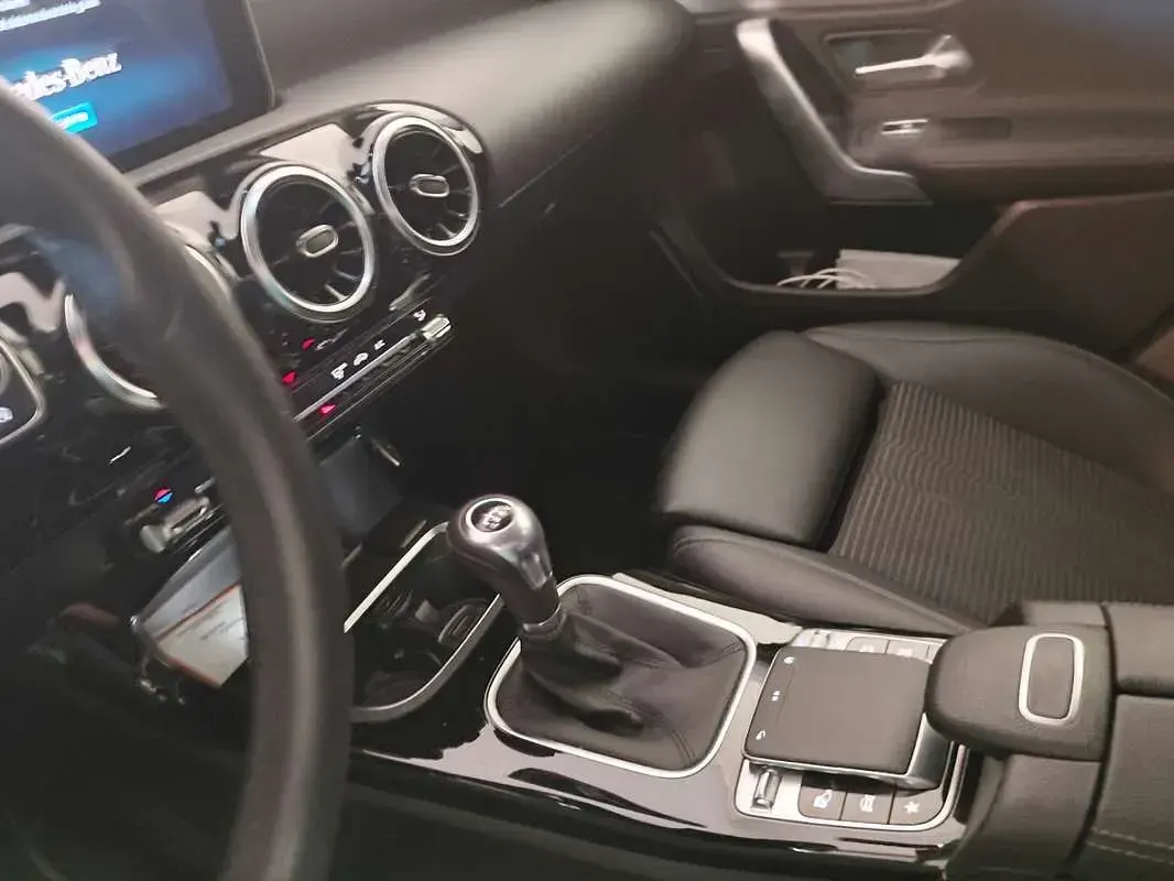 Usata Mercedes A180 136 CV (100 kW) 2021 Grigio Berlina