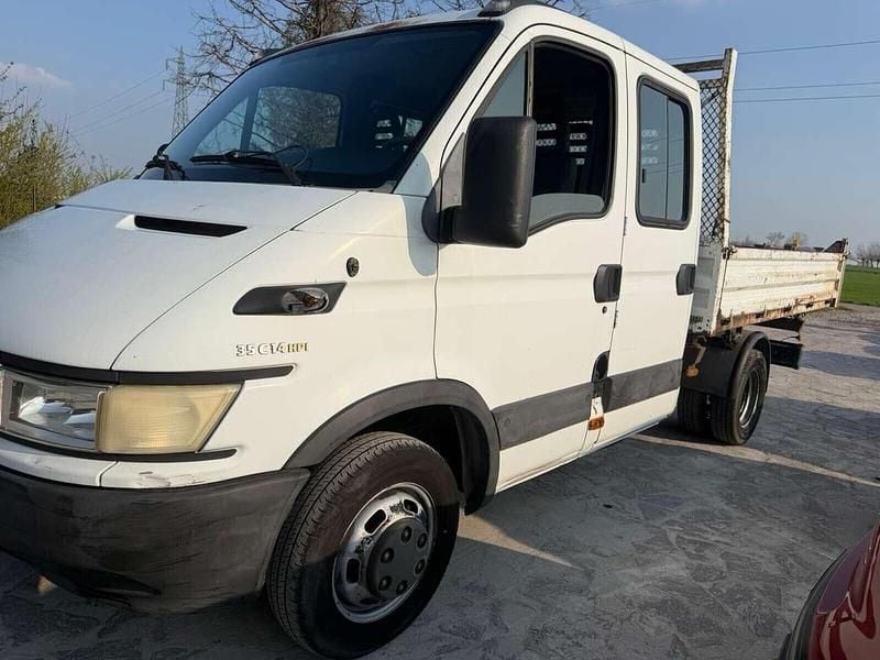 Usata Iveco Daily 136 CV (100 kW) 2006 Bianco Utilitaria