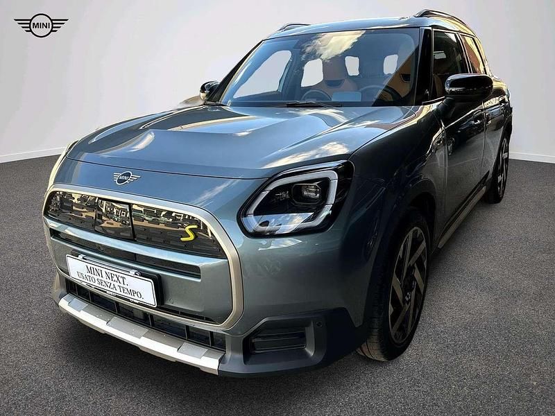 Usata Mini Countryman Favoured 225 kW (306 CV) 2025 Verde SUV