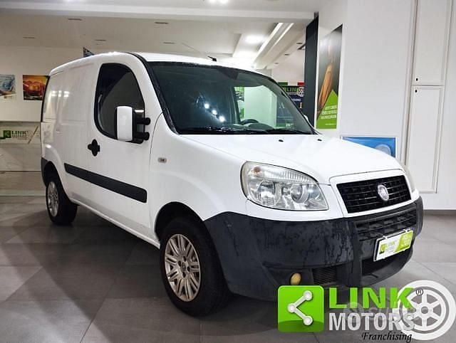 Usata Fiat Doblò S 103 CV (75 kW) 2009 Bianco Monovolume