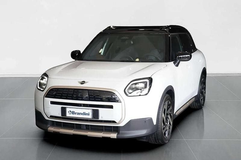 Usata Mini One Countryman Classic 67 kW (92 CV) 2025 Nanuq white SUV