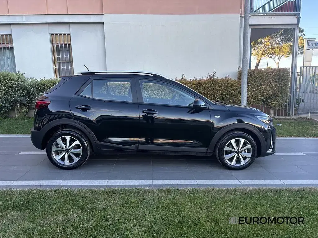 Usata Kia Stonic Style 101 CV (74 kW) 2023 Nero SUV