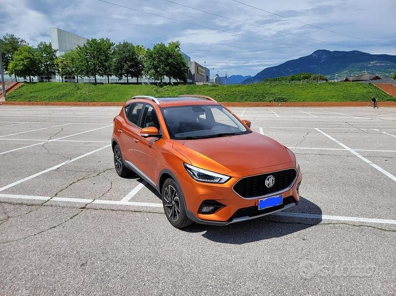 Usata MG ZS Luxury 111 CV (81 kW) 2023 Berlina