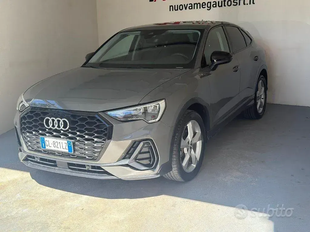 Usata Audi Q3 150 CV (110 kW) 2023 Grigio SUV
