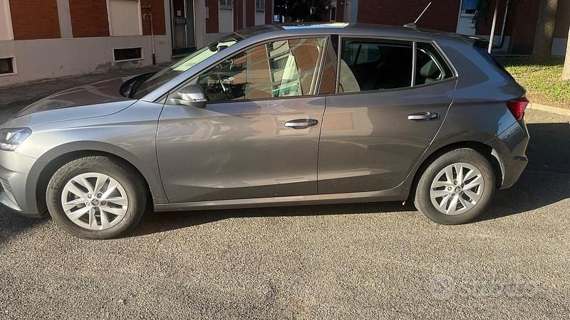 Usata Skoda Fabia Ambition 65 CV (47 kW) 2022 Grigio Berlina