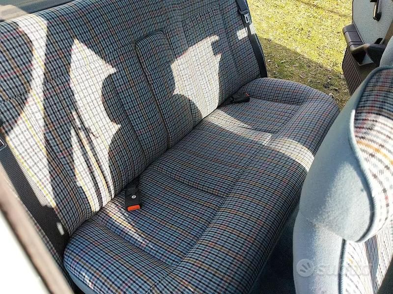 Usata Lancia Prisma 80 CV (58 kW) 1989 Grigio Berlina