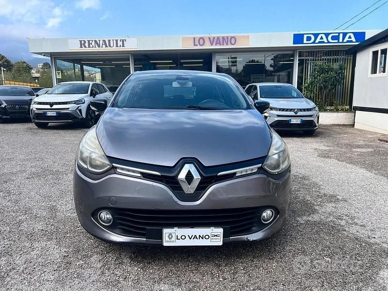 Usata Renault Clio IV 75 CV (55 kW) 2013 Grigio Berlina