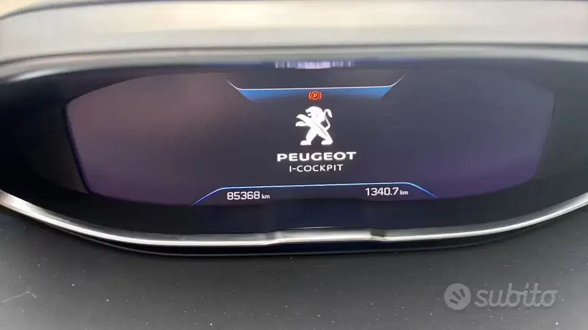 Usata Peugeot 3008 Allure 131 CV (96 kW) 2022 Grigio SUV