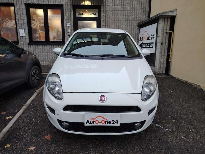 Usata Fiat Punto Street 69 CV (50 kW) 2017 Bianco Berlina