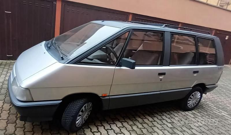 Usata Renault Espace 101 CV (74 kW) 1988 Grigio Monovolume