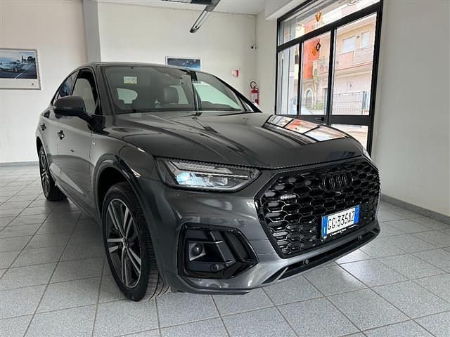 Usata Audi Q5 Sportback Ambiente 204 CV (150 kW) 2021 Grigio SUV