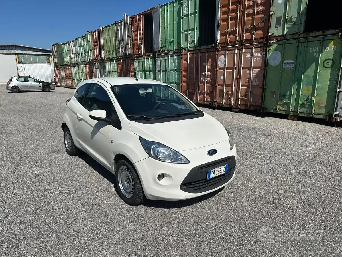 Usata Ford Ka 75 CV (55 kW) 2013 Bianco Utilitaria