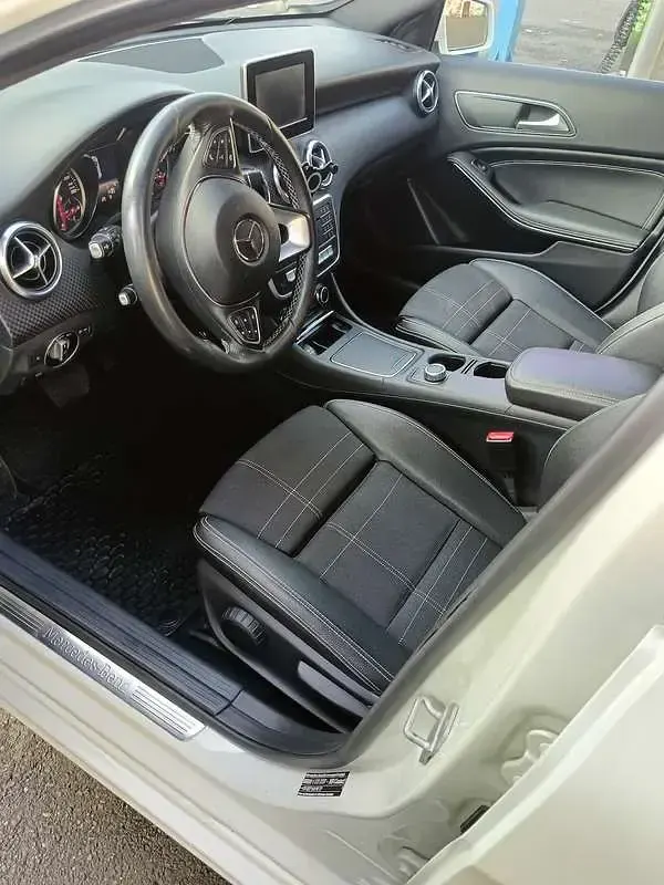 Usata Mercedes A220 177 CV (130 kW) 2017 Berlina