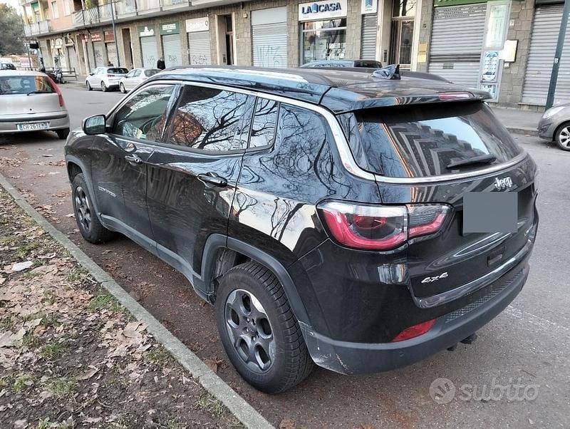 Usata Jeep Compass 140 CV (102 kW) 2017 Nero SUV