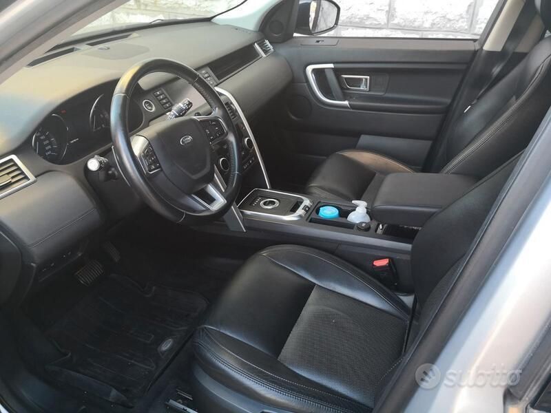 Usata Land Rover Discovery Sport SE 180 CV (132 kW) 2016 Argento SUV