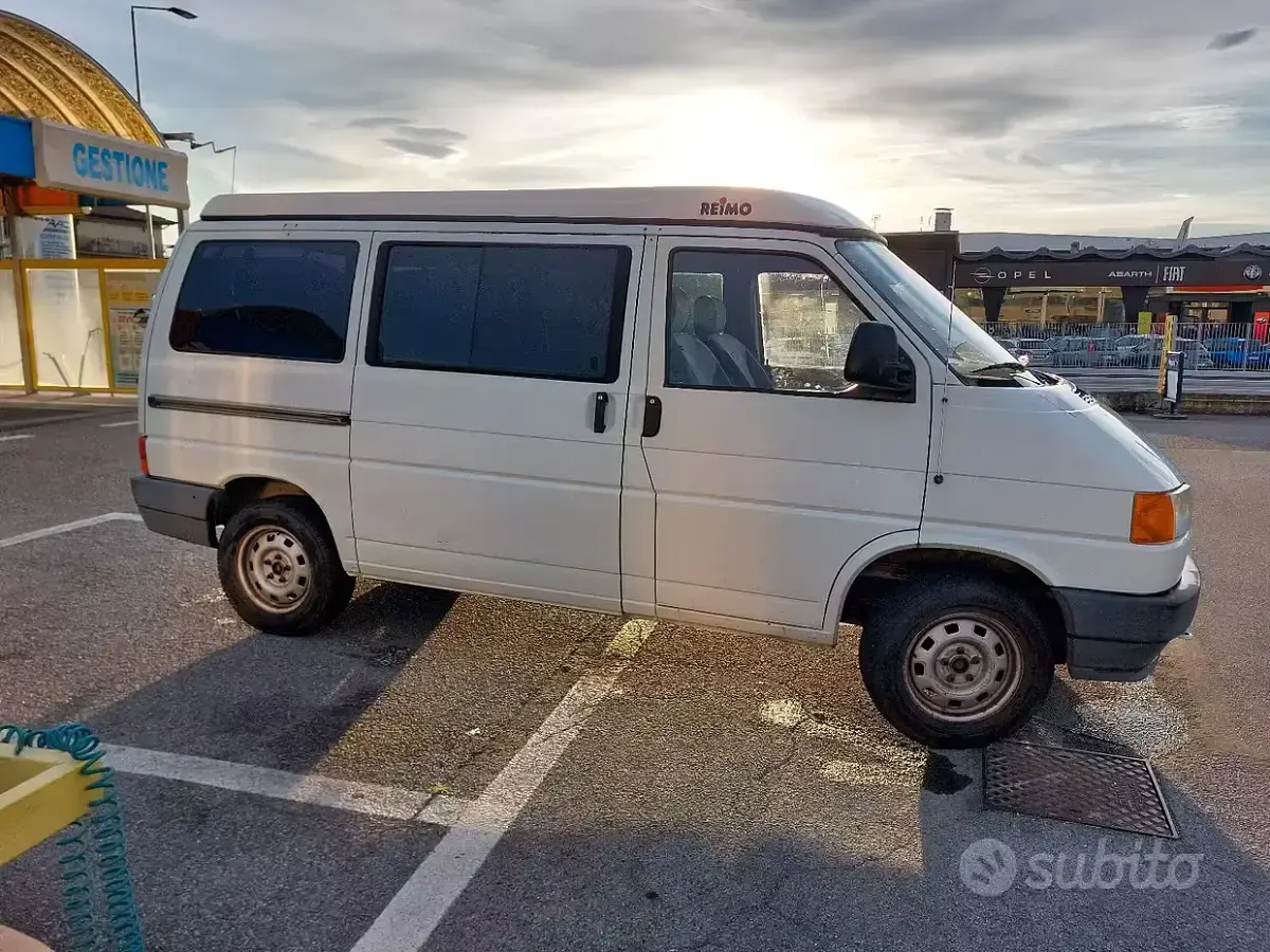 Usata VW Multivan 68 CV (50 kW) 1993 Bianco Monovolume