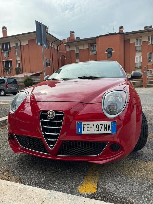 Rosso Usata 2016 Alfa Romeo MiTo Due volumi | 7600 € (Buon prezzo) - Immagine 1/4