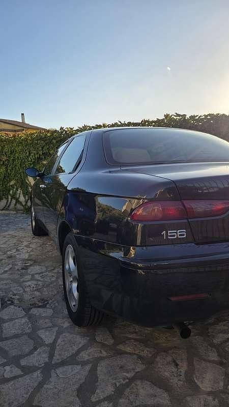 Usata Alfa Romeo 156 Distinctive 140 CV (102 kW) 2002 Berlina