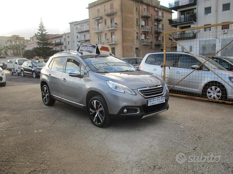 Usata Peugeot 2008 120 CV (88 kW) 2016 Grigio SUV