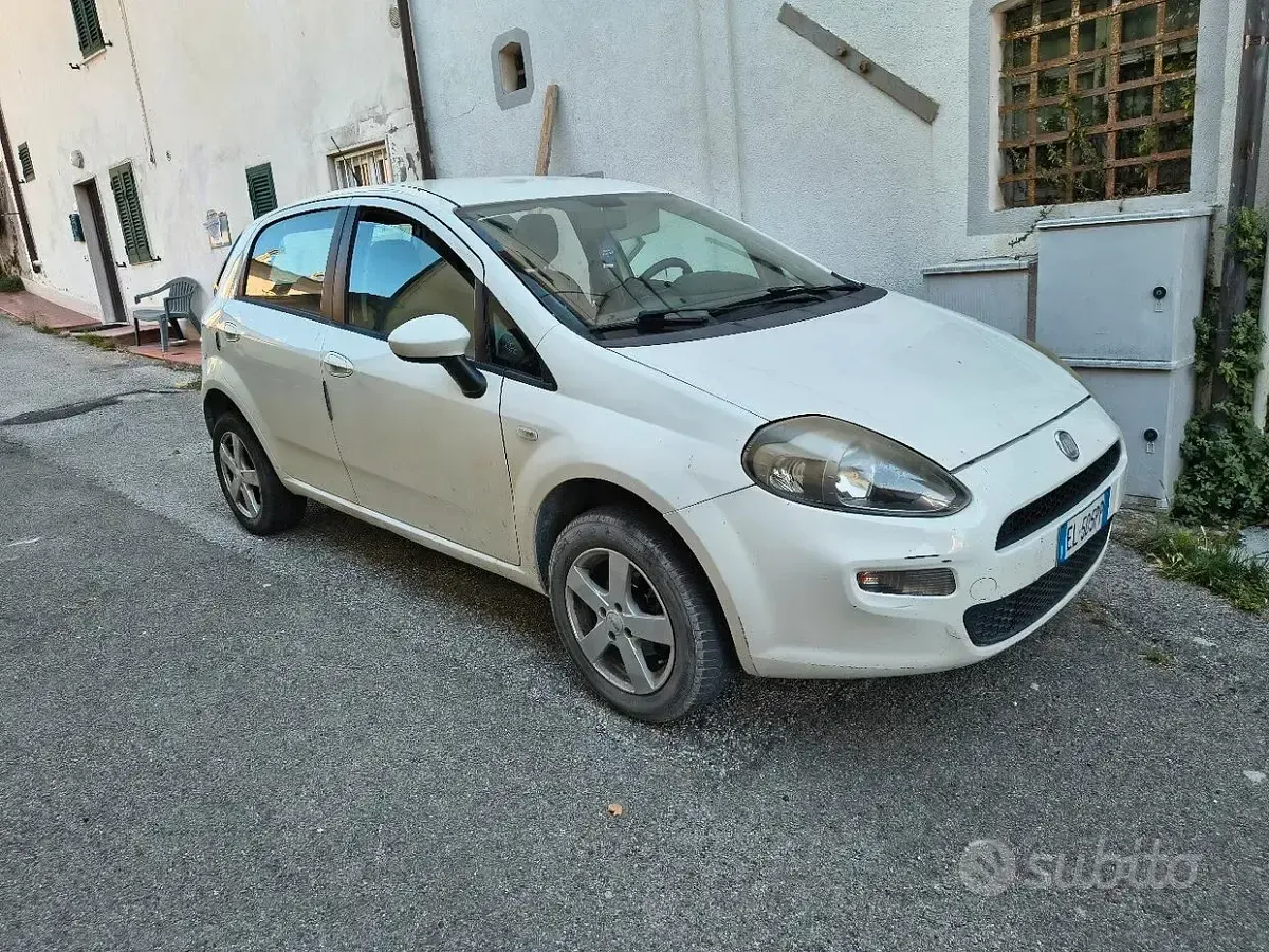 Usata Fiat Punto Evo 77 CV (56 kW) 2012 Bianco Utilitaria