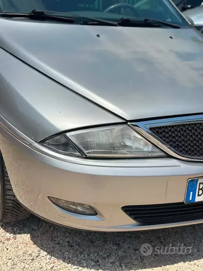 Usata Lancia Ypsilon 60 CV (44 kW) 2001 Grigio Utilitaria