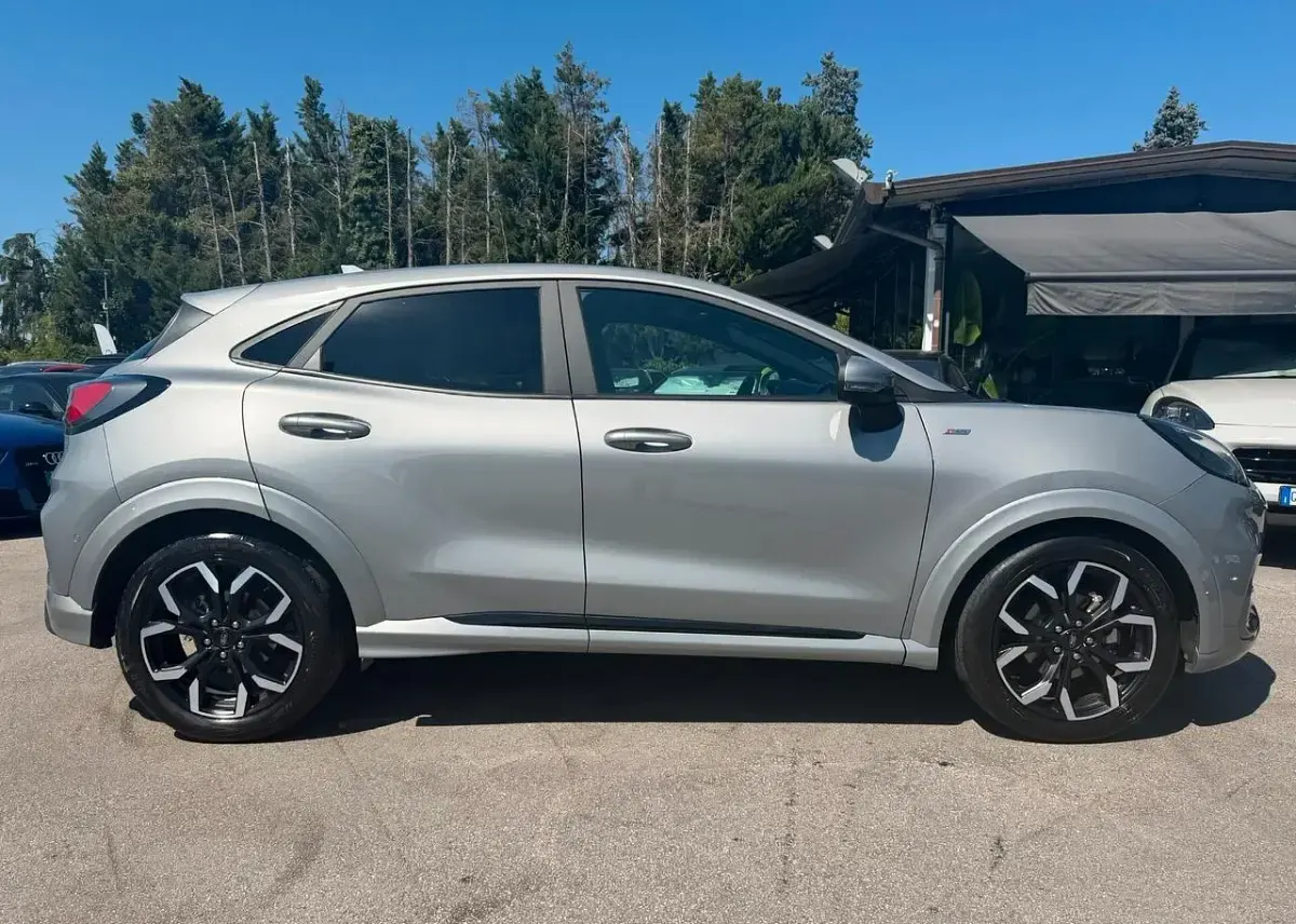 Usata Ford Puma ST-Line 125 CV (91 kW) 2020 Grigio SUV