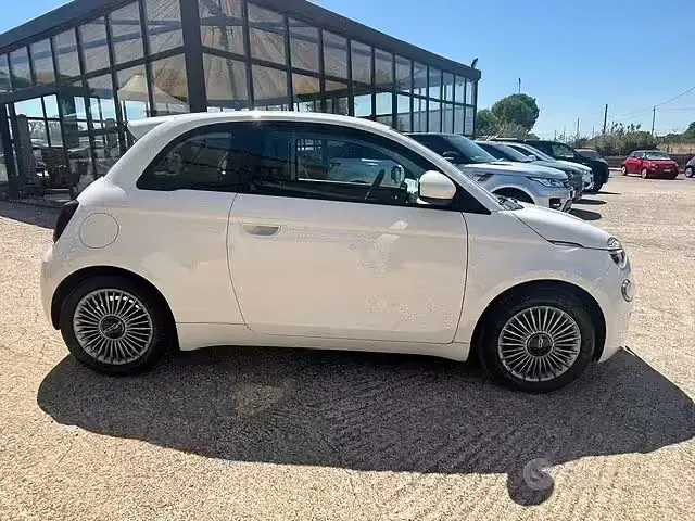 Usata Fiat 500e La Prima 42 kW (58 CV) 2024 Bianco Berlina
