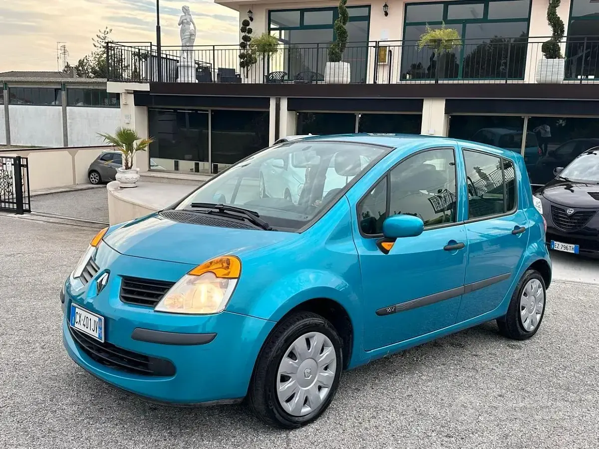 Usata Renault Modus Luxe 75 CV (55 kW) 2005 Blu Monovolume