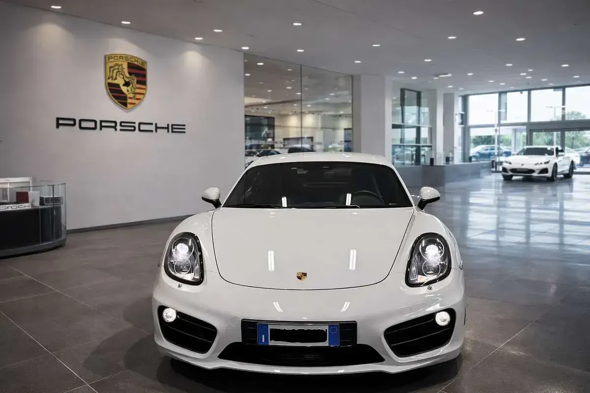 Usata Porsche Cayman 340 CV (250 kW) 2016 Bianco Coupé