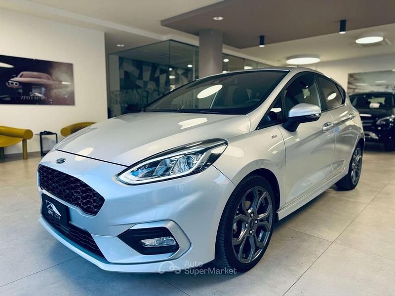 Usata Ford Fiesta ST-Line 87 CV (63 kW) 2018 Argento Utilitaria