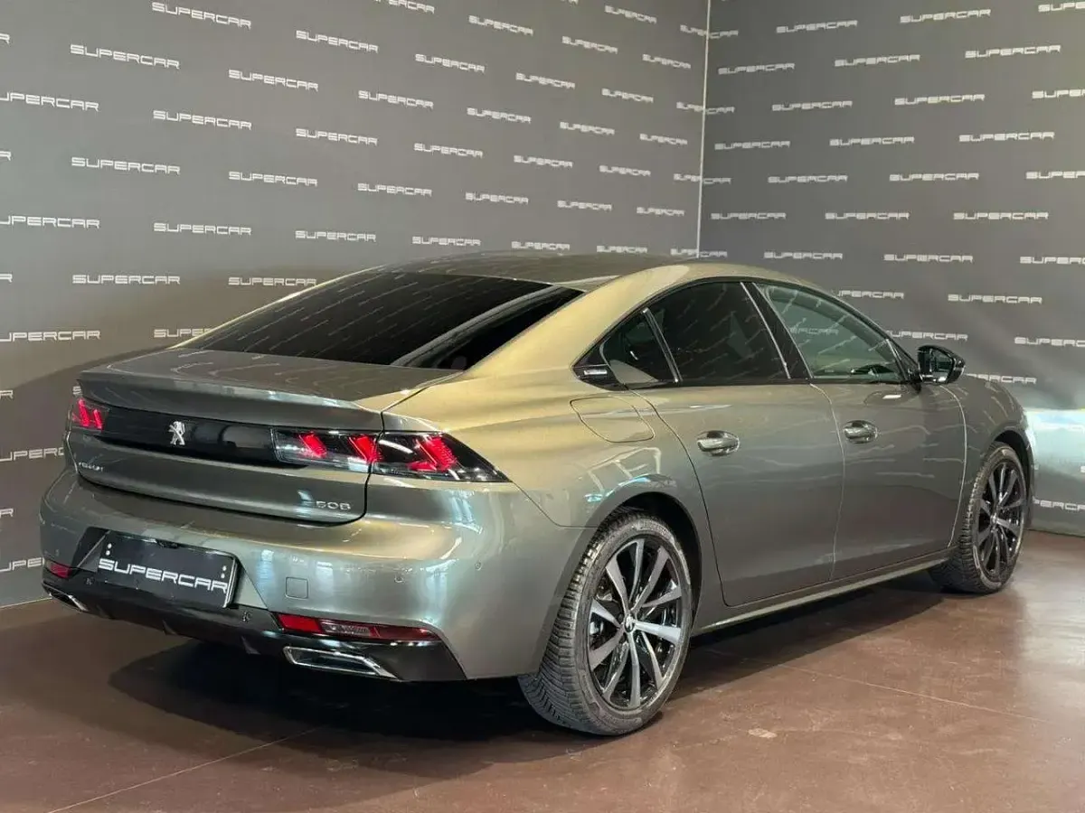 Usata Peugeot 508 GT-line 131 CV (96 kW) 2019 Grigio scuro Berlina