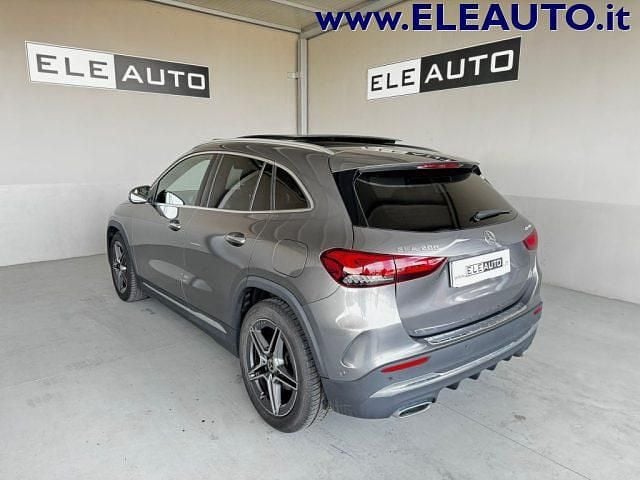 Usata Mercedes GLA200 Premium Plus 163 CV (119 kW) 2022 Grigio scuro SUV