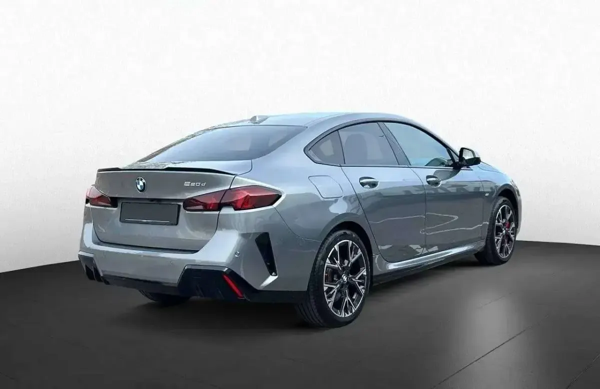 Usata BMW 220 M Sport 150 CV (110 kW) 2025 Grigio skyscraper Coupé