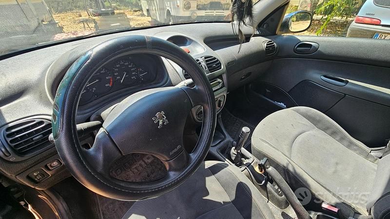 Usata Peugeot 206 68 CV (50 kW) 2006 Blu Utilitaria