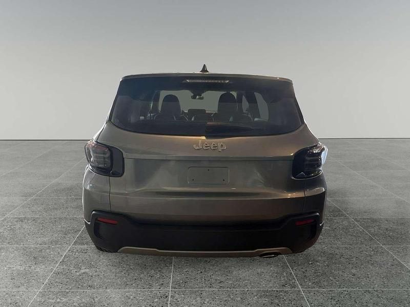 Nuova Jeep Avenger Altitude 101 CV (74 kW) 2025 Grigio SUV