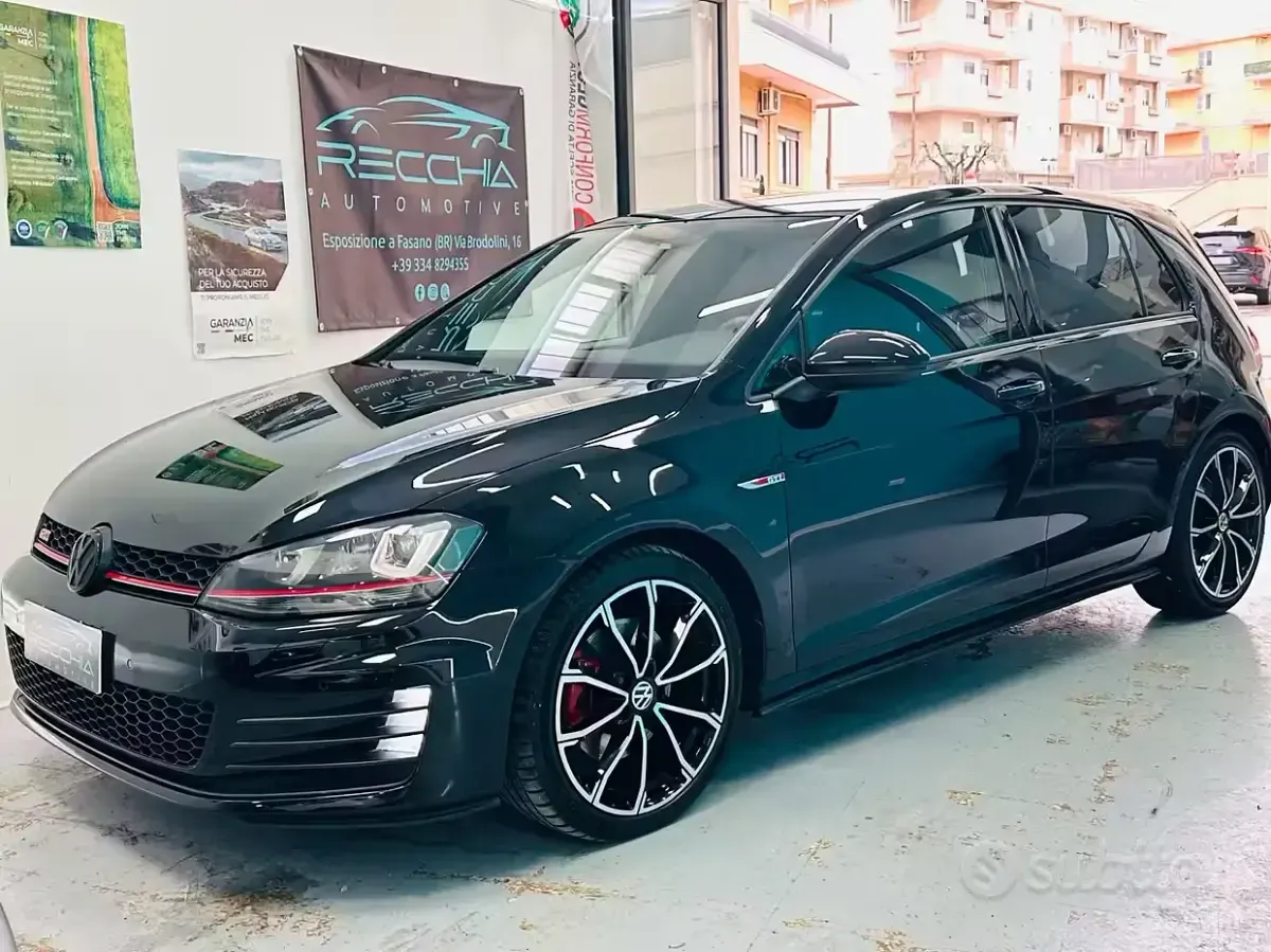 Begagnad VW Golf VII GTI 230 HK (169 kW) 2014 Svart Sedan