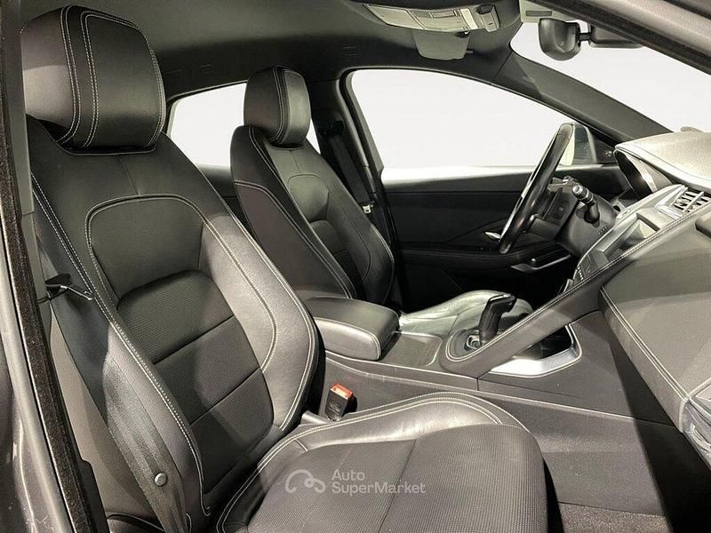 Begagnad Jaguar E-Pace R-Dynamic 150 HK (110 kW) 2019 Grå SUV