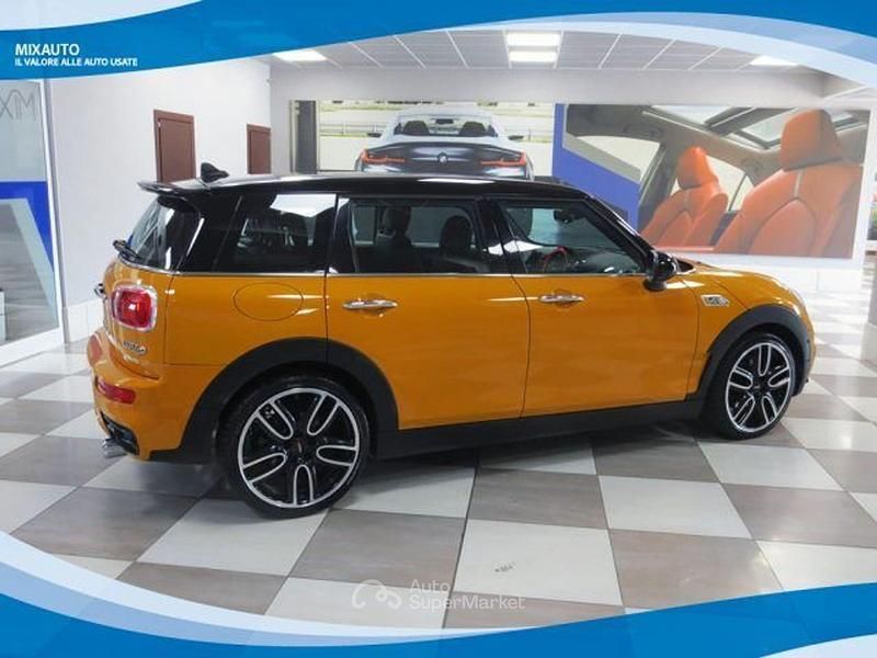 Usata Mini Cooper 190 CV (139 kW) 2016 Giallo Utilitaria