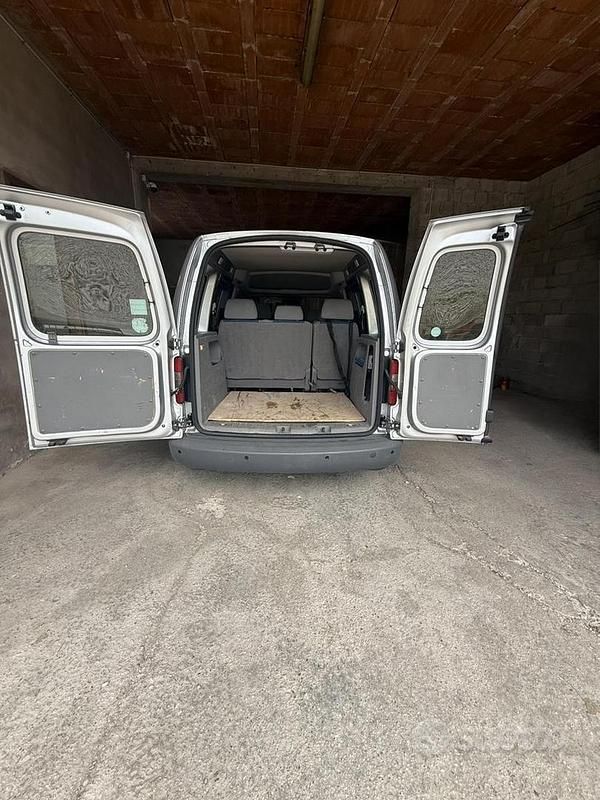 Usata VW Caddy 105 CV (77 kW) 2007 Monovolume