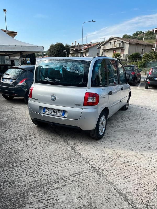 Usata Fiat Multipla Active 92 CV (67 kW) 2006 Grigio Monovolume