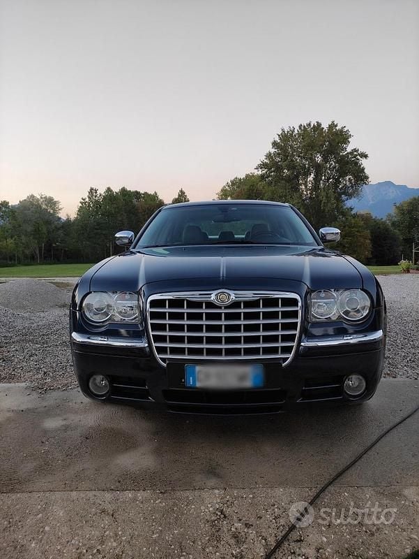Usata Chrysler 300C 2006 Blu Berlina