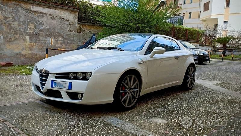 Bianco Usata 2010 Alfa Romeo Brera Coupé | 22.000 € (Molto cara) - Immagine 1/4