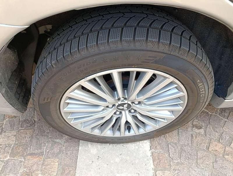 Usata Mitsubishi Outlander P-HEV Instyle 135 CV (99 kW) 2021 Argento SUV